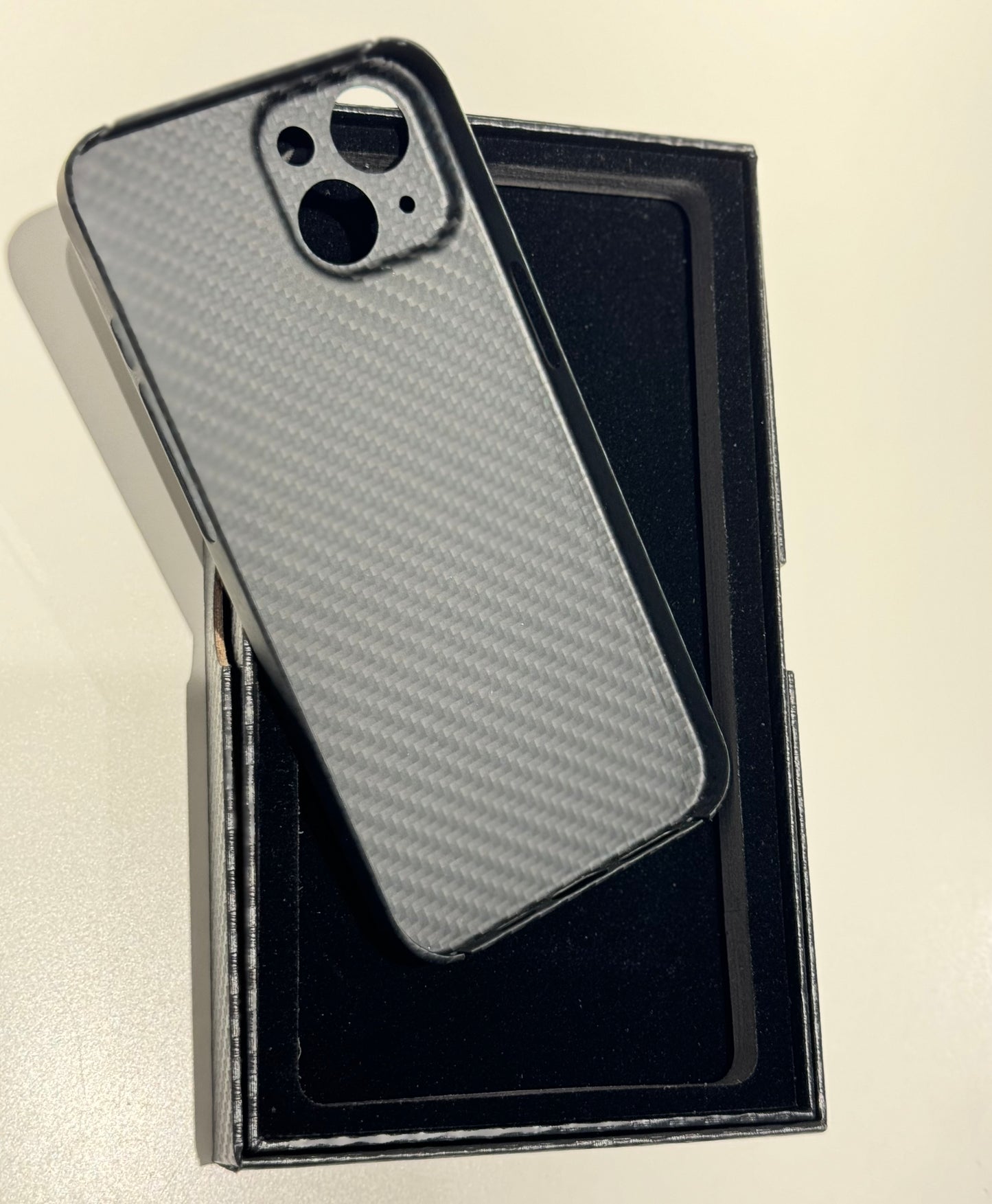 Husa iPhone 14 Kevlar UltraSlim - Culoare Negru