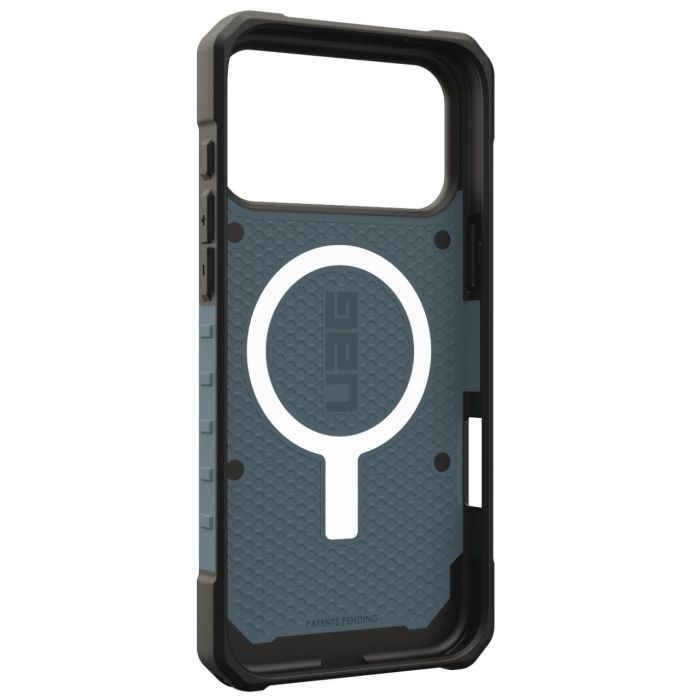 Husă UAG Pathfinder Cloud Blue, vedere oblică a interiorului cu inel circular alb.