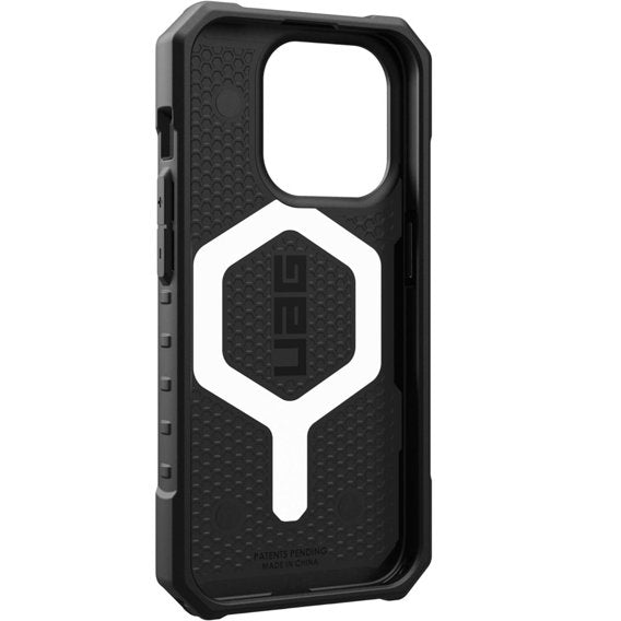 Husa iPhone 15 Pro UAG Pathfinder cu MagSafe , Black Camo